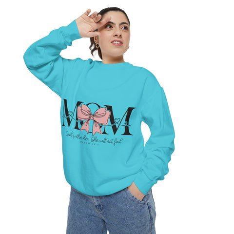 Unisex Garment-Dyed Sweatshirt